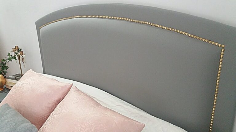 Tendencias en Tapizados con Tachuelas Decorativas