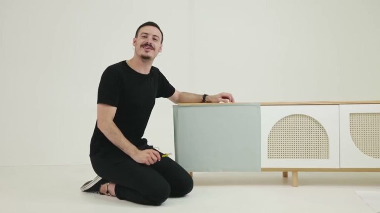 Transforma tus espacios con muebles personalizados de vinilo