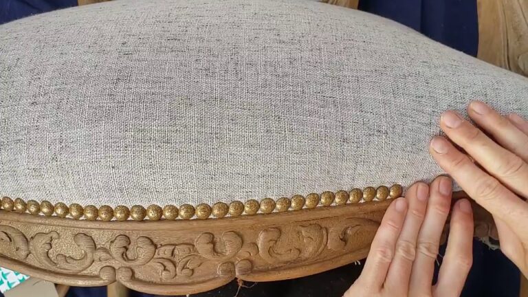 Decoración con Tachuelas: Transformando la Tapicería